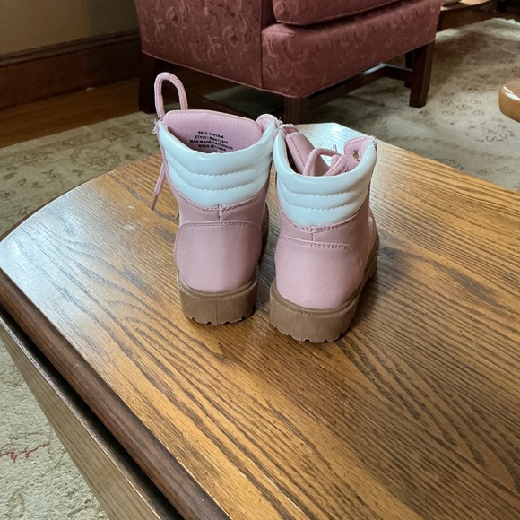Rugged Bear Toddler Hiking Outdoor Waterproof Lace-Up Boots in Pink sz 7 NWOT - Picture 8 of 8